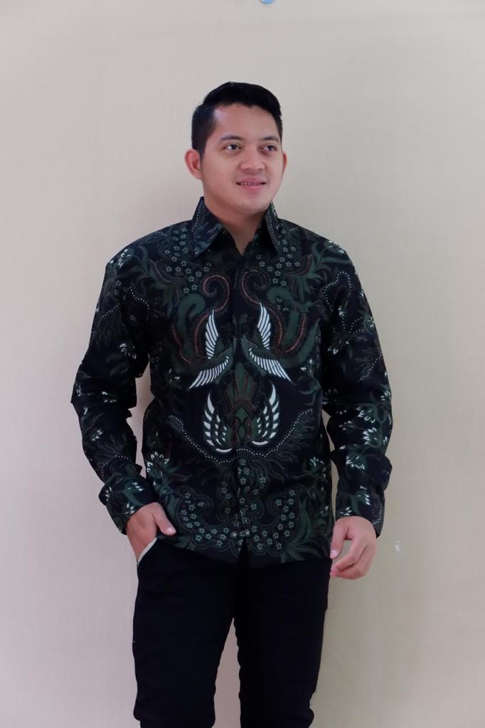 cover-GURDO IJO Kemeja Batik Pria Solo Lengan Panjang Lapis Furing BY BATIKSOLOAMANAH-1