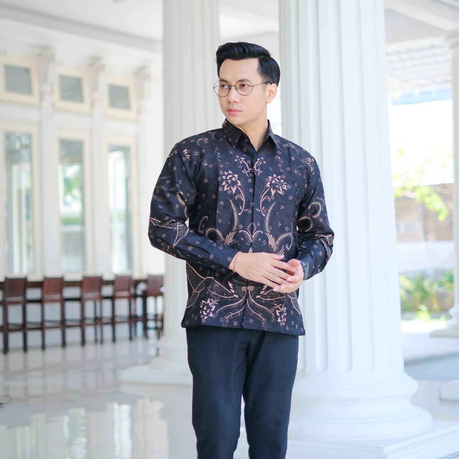 cover-GURDO MAWAR HITAM Kemeja Batik Pria Solo Lengan Panjang Lapis Furing BY BATIKSOLOAMANAH-1