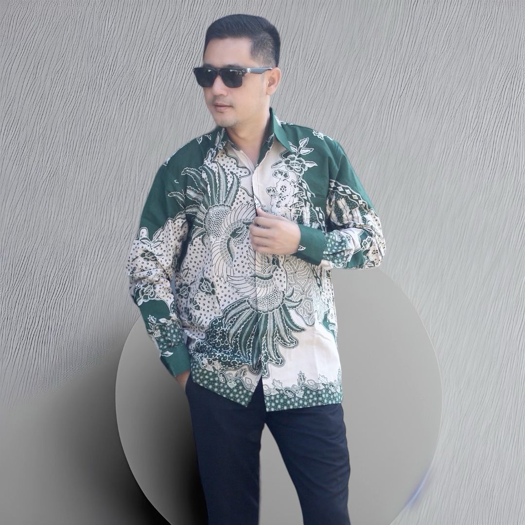 cover-MANUK KEMBAR IJO Kemeja Batik Pria Solo Lengan Panjang Lapis Furing BY BATIKSOLOAMANAH-1