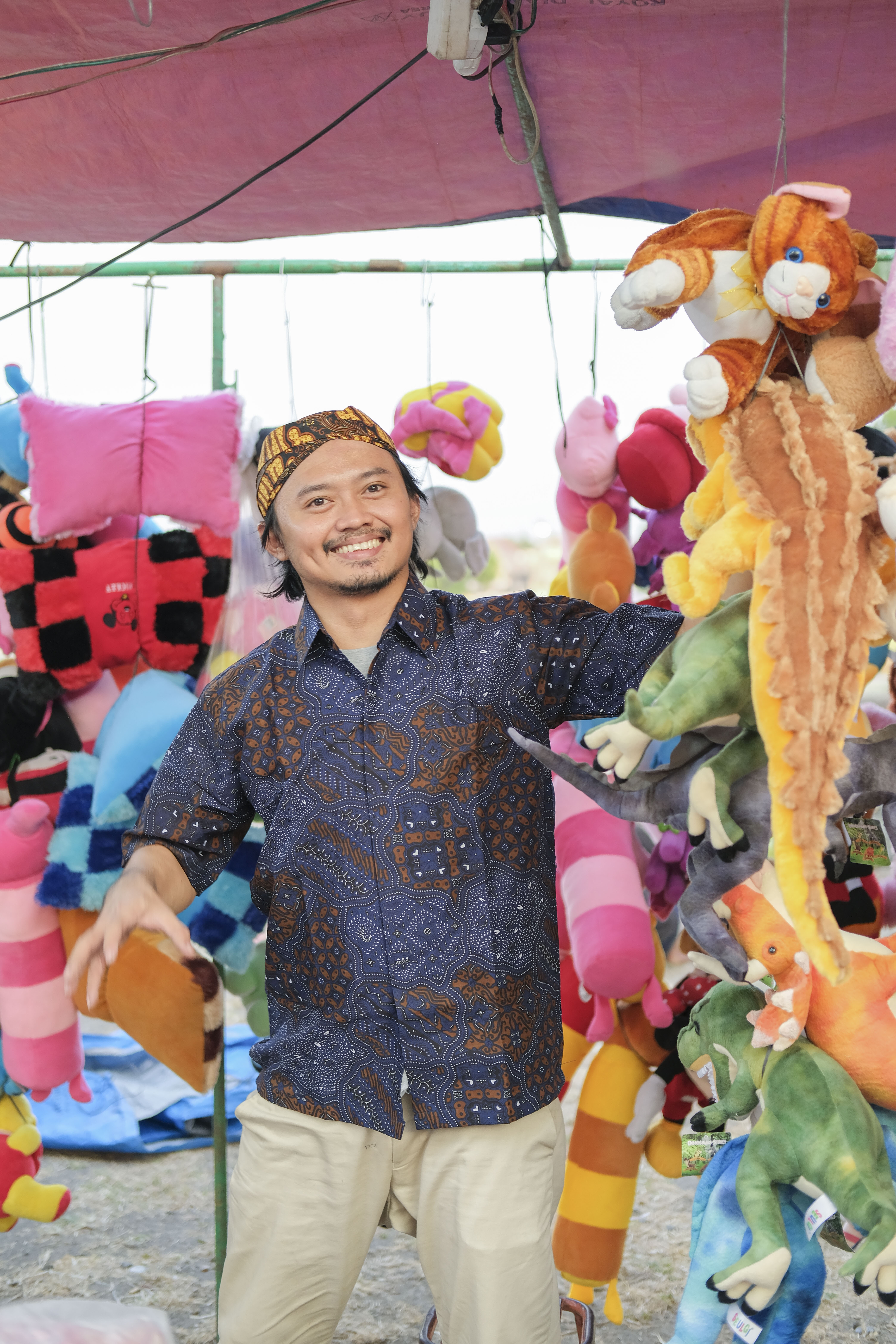 img-DEWAWANGSA NAVY Kemeja Batik Pria Solo Lengan Pendek Lapis Furing BY Mbahblangkonsolo-4