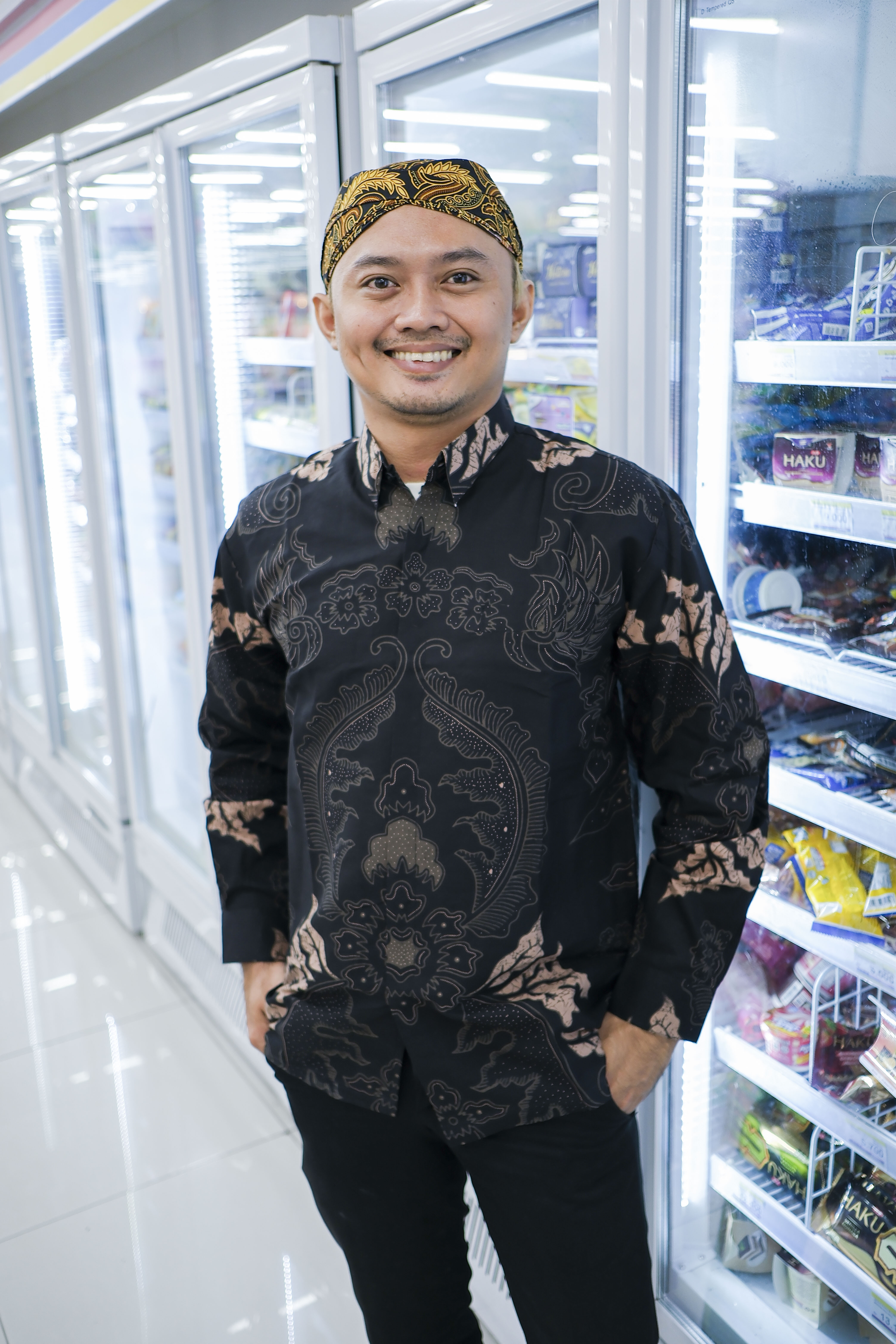 img-MAHKOTA HITAM Kemeja Batik Pria Solo Lengan Panjang Lapis Furing BY Mbahblangkonsolo-3