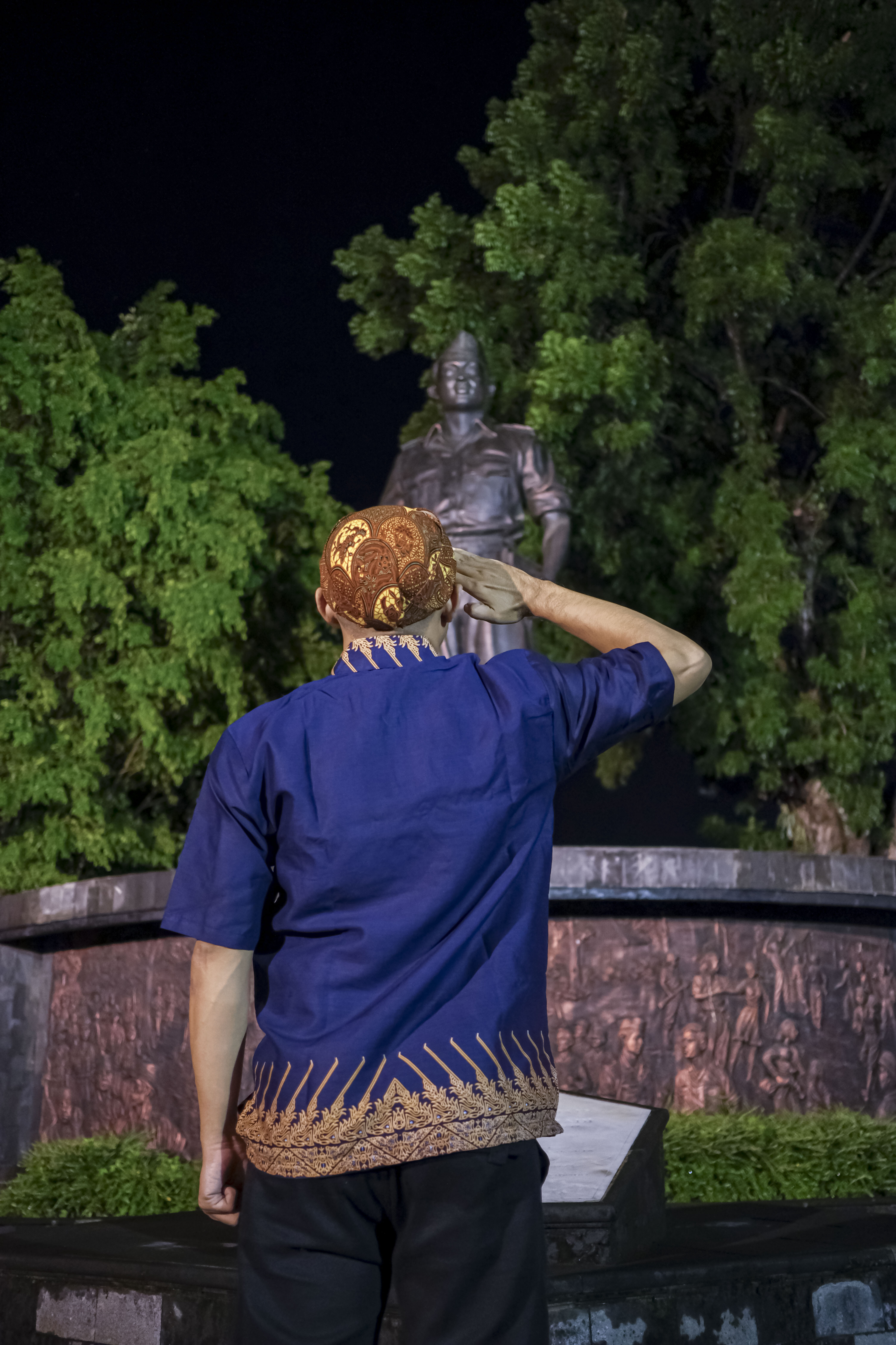 img-MODANG NAVY Kemeja Batik Pria Solo Lengan Pendek Lapis Furing BY Mbahblangkonsolo-2