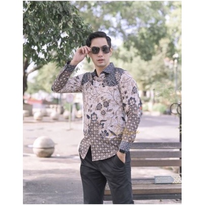 cover-GISTARA Kemeja Batik Pria Solo Lengan Panjang Lapis Furing By BATIKSOLOAMANAH-1
