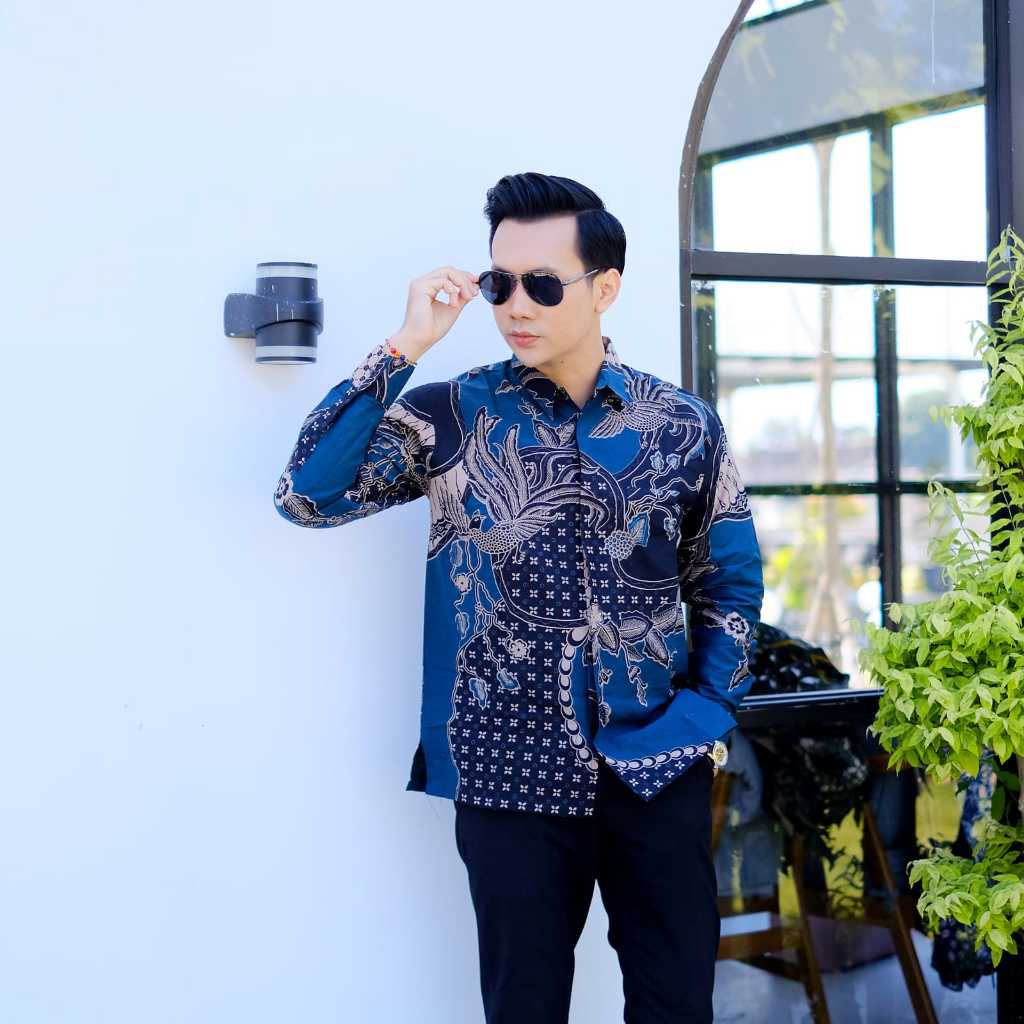 cover-PEKSI BIRU 2 Kemeja Batik Pria Solo Lengan Panjang Lapis Furing By BATIKSOLOAMANAH-1