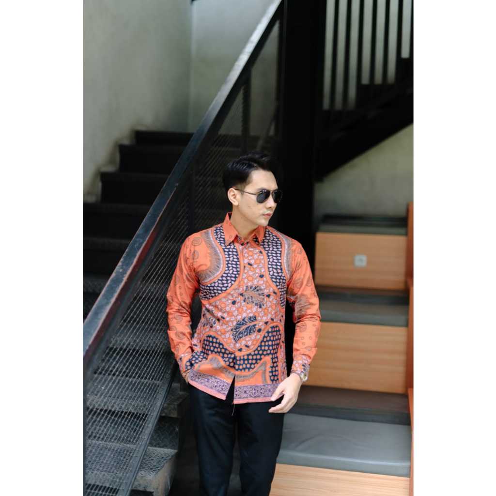 cover-BATU ORANGE Kemeja Batik Pria Solo Lengan Panjang Lapis Furing By BATIKSOLOAMANAH-1