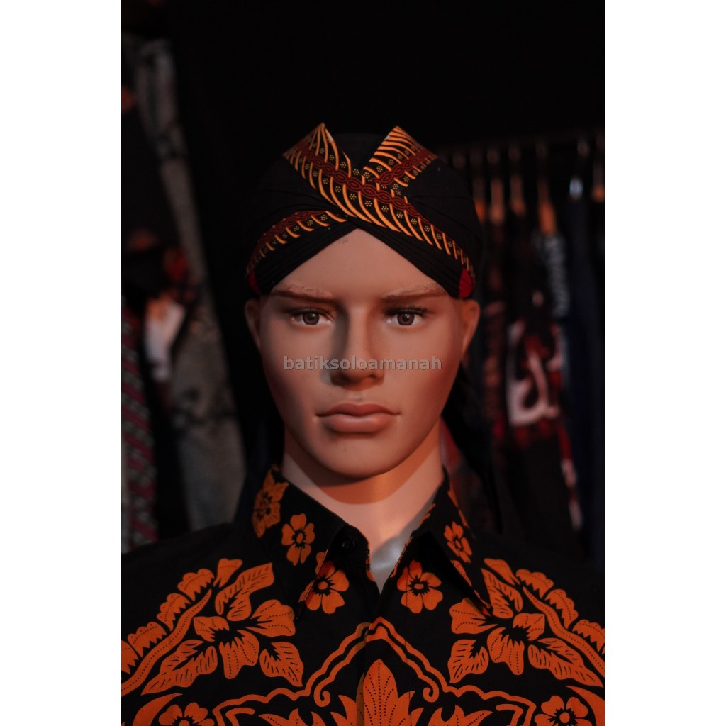 cover-BLANGKON JOGJA SAMURAI COKLAT LEREK MERAH BATIKSOLOAMANAH SLIWIR-1