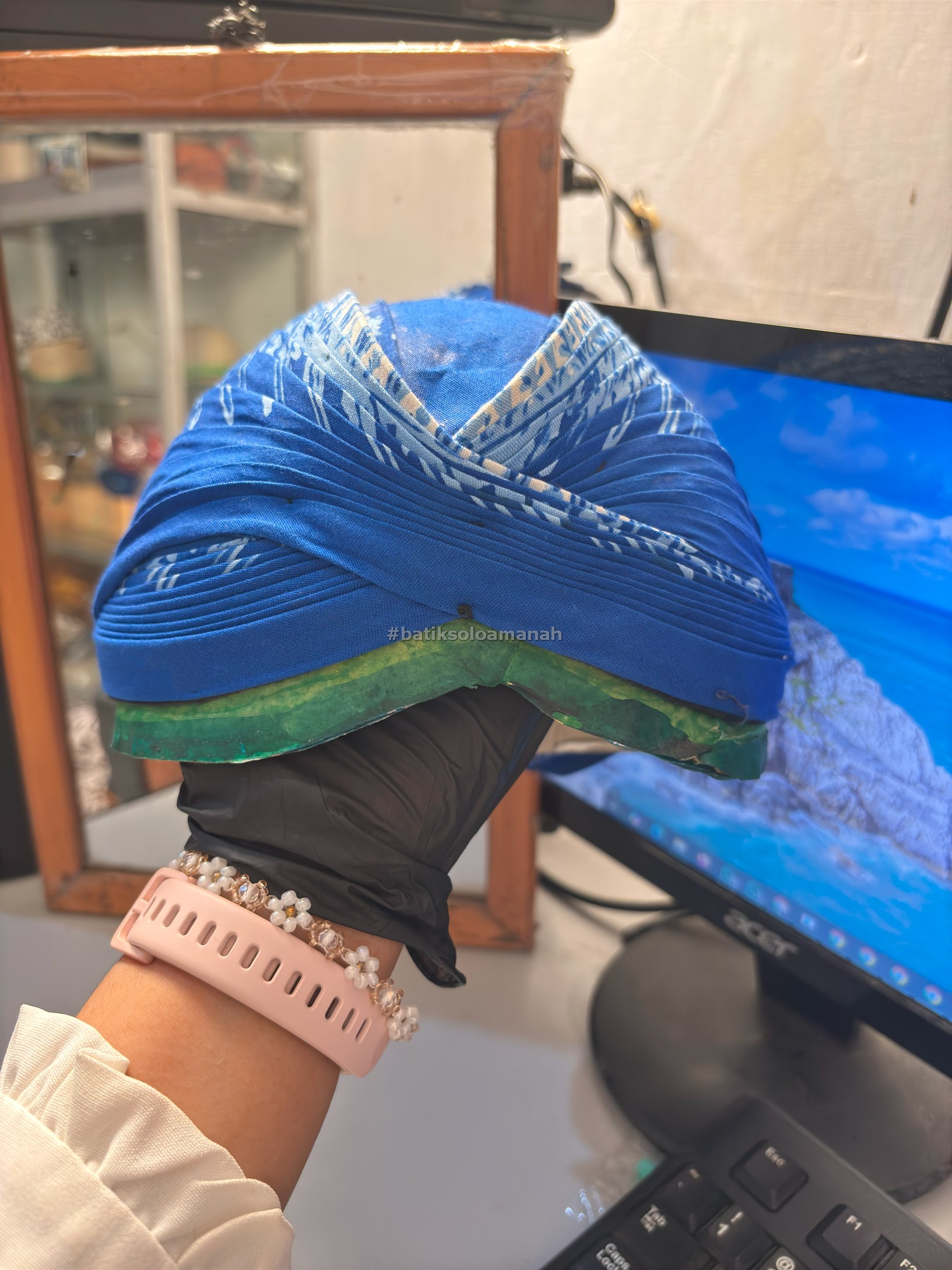 cover-BLANGKON JOGJA WARNA BIRU PREMIUM DEWASA LIPAT BATIKSOLOAMANAH MATARAM KUMITIR-1